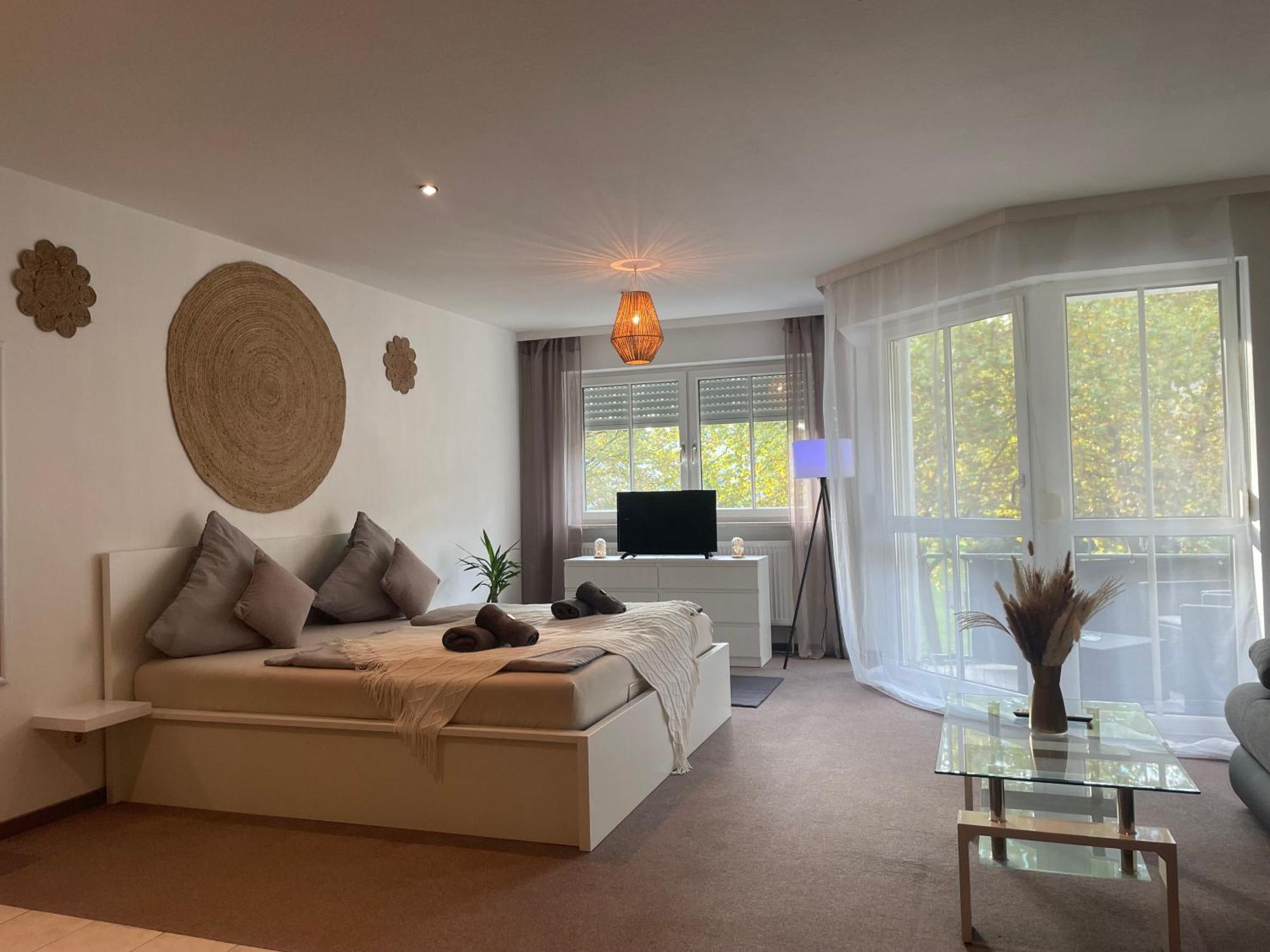 Kingsize Bett Boho Apartment Mit Tiefgarage Naehe Salzburg Freilassing Exteriér fotografie
